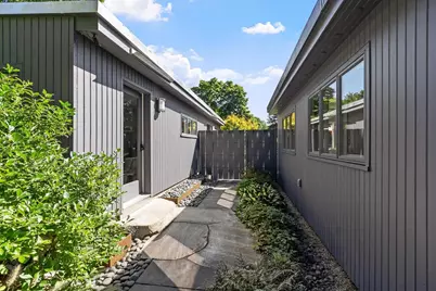 240 Concord Rd, Lincoln, MA 01773 - Photo 31