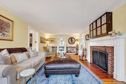 41 Hillcrest Ave, Melrose, MA 02176 - Photo 5
