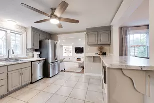 67 Kittredge Dr, Westfield, MA 01085 - Photo 3