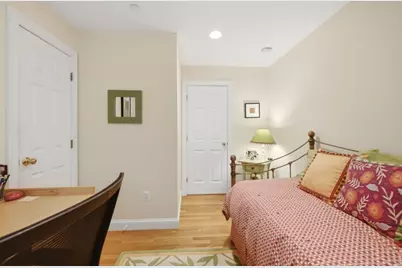 923 Lagrange St #923, Boston, MA 02132 - Photo 25