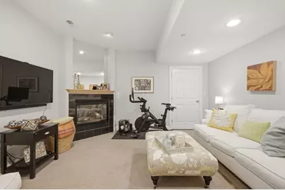 923 Lagrange St #923, Boston, MA 02132 - Photo 31