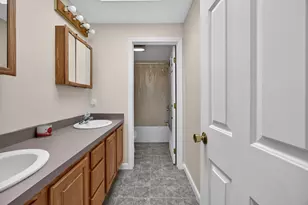 58 Ledgecrest Dr, Worcester, MA 01603 - Photo 29