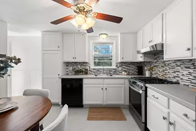 15 Bradford St, Stoughton, MA 02072 - Photo 13
