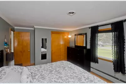 41 Dartmouth St, Agawam, MA 01001 - Photo 19