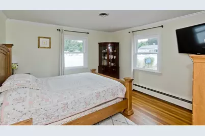 41 Dartmouth St, Agawam, MA 01001 - Photo 17