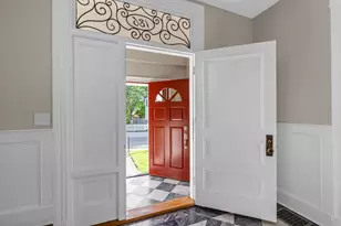 186 Temple St, Boston, MA 02132 - Photo 11