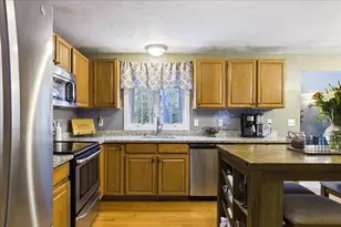15 Old Center St, Middleborough, MA 02346 - Photo 7