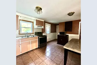 47 Thyme Ln, Springfield, MA 01129 - Photo 7