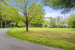 41 Longmeadow Rd, Wellesley, MA 02482 - Photo 39