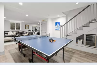 41 Longmeadow Road, Wellesley, MA 02482 - Photo 31