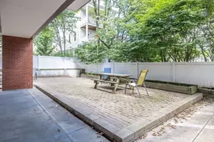 65 Beacon St, Somerville, MA 02143 - Photo 15