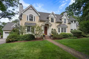 1 Kenilworth Cir, Wellesley, MA 02482 - Photo 1