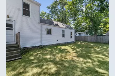 32 Vernon Street, Waltham, MA 02453 - Photo 29