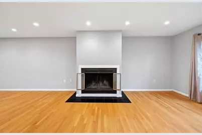 470 Adams St #2, Quincy, MA 02169 - Photo 5