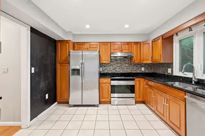 470 Adams St #2, Quincy, MA 02169 - Photo 9