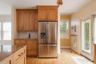 52 Hillsdale Rd, Medford, MA 02155 - Photo 17