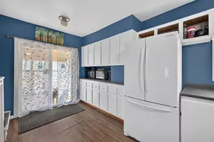 32 Gardner Ave, Swansea, MA 02777 - Photo 9