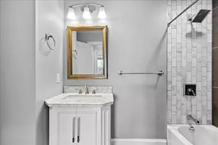 37 P St, Boston, MA 02127 - Photo 29