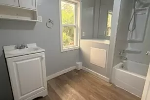 335 Oakland St, Springfield, MA 01108 - Photo 9