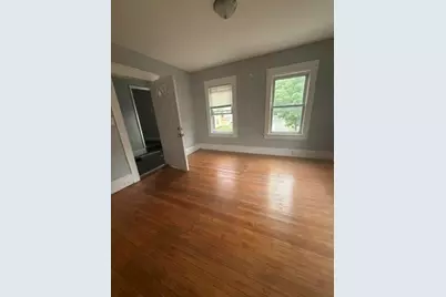 335 Oakland St, Springfield, MA 01108 - Photo 5