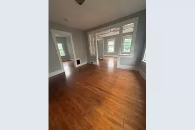 335 Oakland St, Springfield, MA 01108 - Photo 3