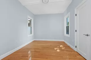 28 Ash St, Waltham, MA 02453 - Photo 27