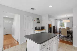 5 Candice Ct, Woburn, MA 01801 - Photo 7