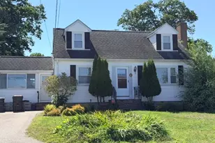 32 Breer Cir, Brockton, MA 02301 - Photo 1