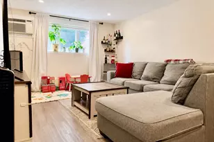 21 Greenwood St, Melrose, MA 02176 - Photo 5