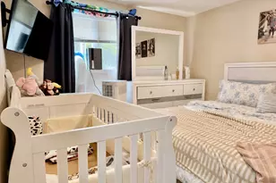21 Greenwood St, Melrose, MA 02176 - Photo 3