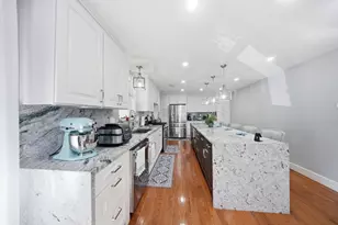 26 Acacia St, Gloucester, MA 01930 - Photo 3