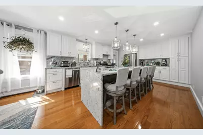 26 Acacia St, Gloucester, MA 01930 - Photo 1