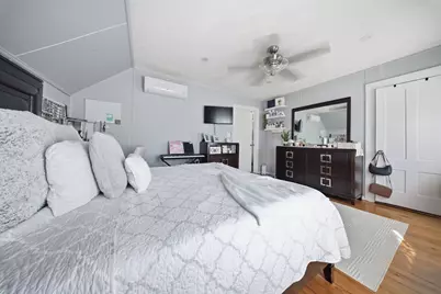 26 Acacia St, Gloucester, MA 01930 - Photo 23