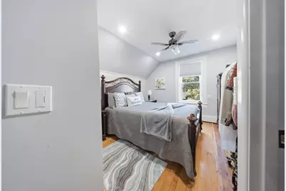 26 Acacia St, Gloucester, MA 01930 - Photo 15