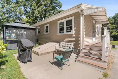 15 Dawes St, Blackstone, MA 01504 - Photo 21