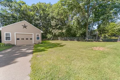 15 Dawes St, Blackstone, MA 01504 - Photo 25