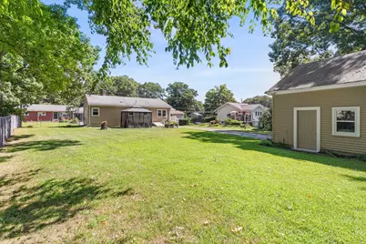15 Dawes St, Blackstone, MA 01504 - Photo 23