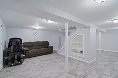 389 Abbott St, Springfield, MA 01118 - Photo 21