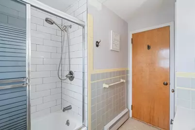 389 Abbott St, Springfield, MA 01118 - Photo 11