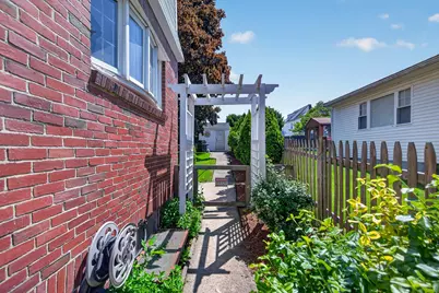 33 Underwood St, Belmont, MA 02478 - Photo 11