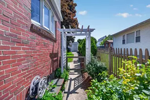 33 Underwood St, Belmont, MA 02478 - Photo 11