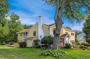 12 Carpenter Rd, Lynnfield, MA 01940 - Photo 1
