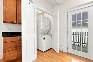 80 Harbor View St, Boston, MA 02125 - Photo 9