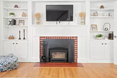 21 Woodbridge Rd, North Andover, MA 01845 - Photo 9