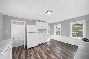 147 High St, Danvers, MA 01923 - Photo 21