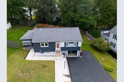 346 Christian St, Lowell, MA 01850 - Photo 3