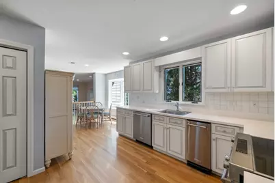 14 Powder House Cir, Needham, MA 02492 - Photo 9