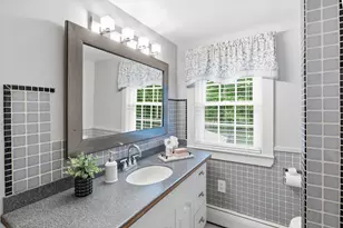 60 Bellflower Rd, Billerica, MA 01821 - Photo 25