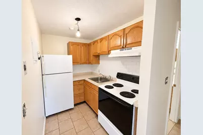 350 Highland Ave #35, Malden, MA 02148 - Photo 3