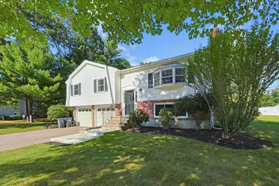1 Garrison Dr, Plainville, MA 02762 - Photo 3